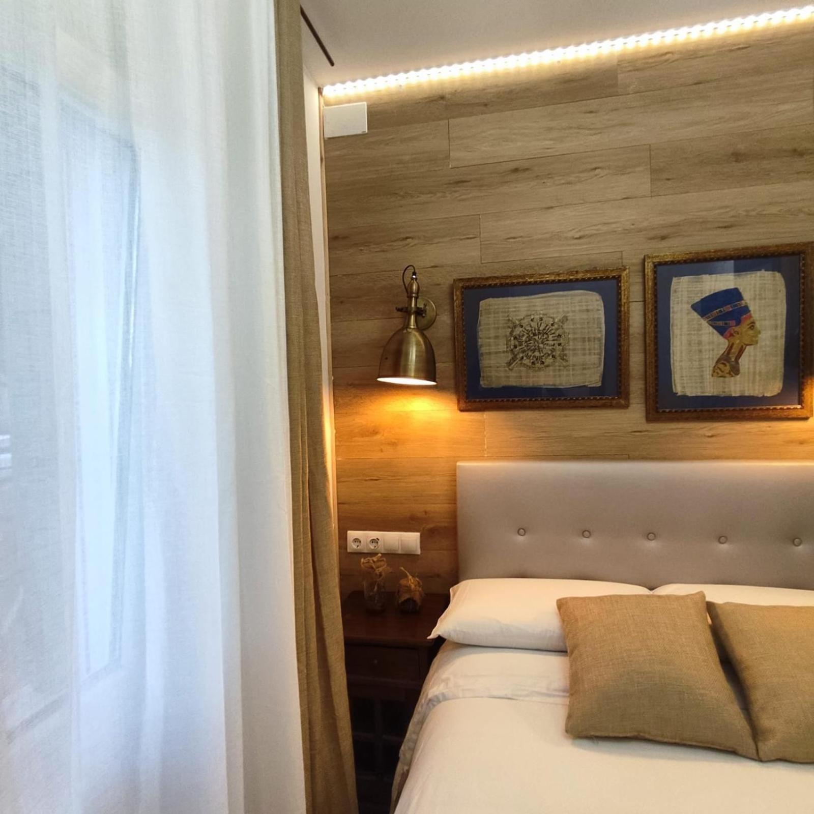 Private Rooms Barcelona Ngoại thất bức ảnh